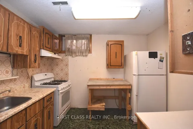 Additional image 19 of 82 Gooderham Dr