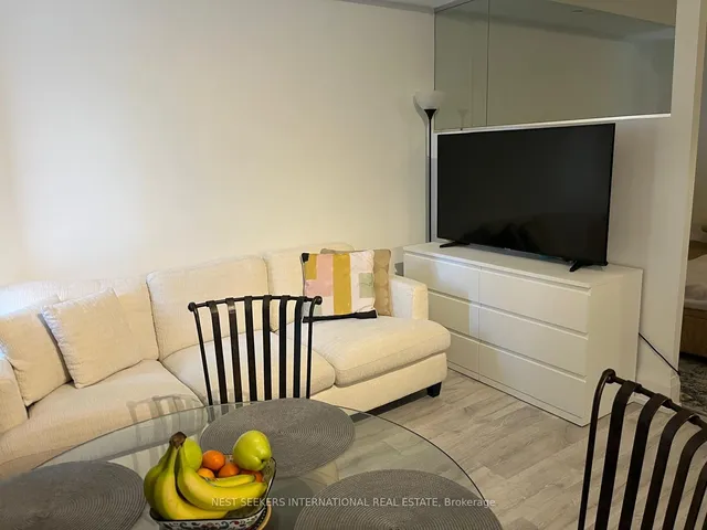 Additional image 4 of 101 Erskine Ave Unit 1606