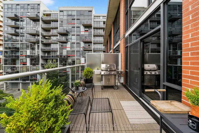 Additional image 23 of 62 Niagara St Unit 519