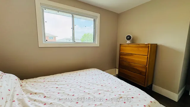 Additional image 13 of 102 Northover St