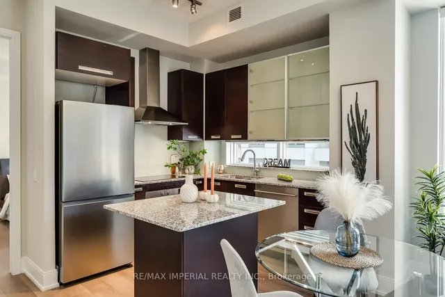 Additional image 11 of 21 Balmuto St Unit 1101