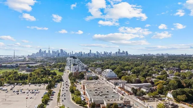 Additional image 24 of 1630 Queen St Unit 421