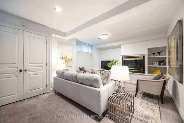 Additional image 35 of 94 Melrose Ave