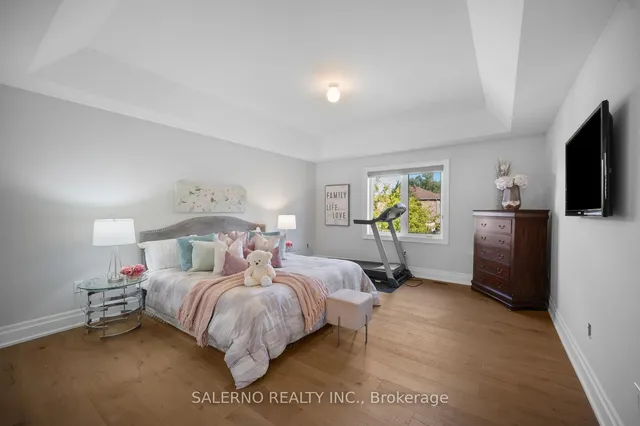 Additional image 34 of 11 Compton Cres