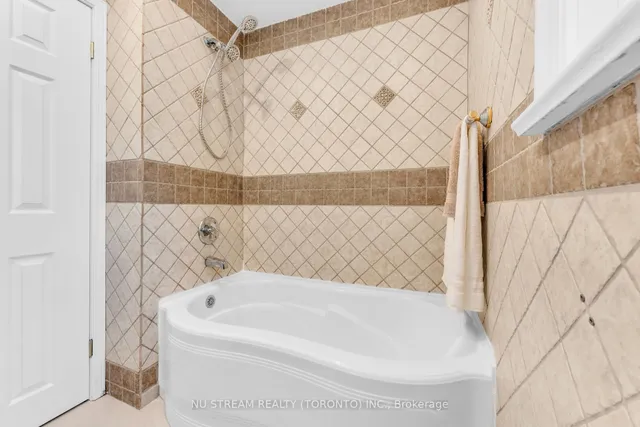 Additional image 23 of 35 Shrewsbury Sq