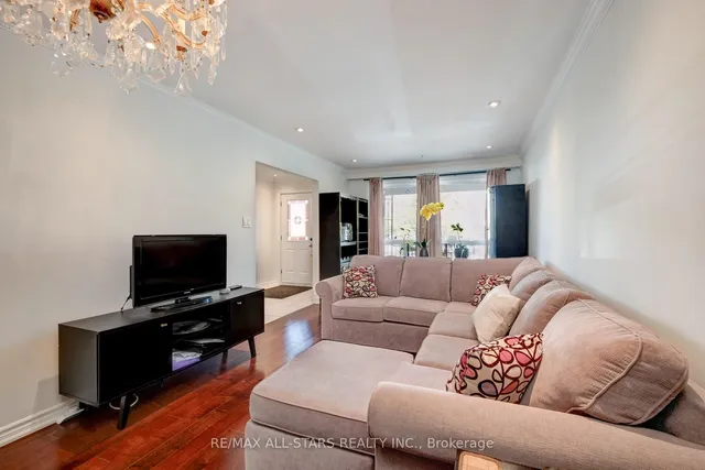 Additional image 13 of 8A Ruthven Pl