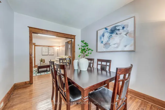 Additional image 5 of 370 Coxwell Ave