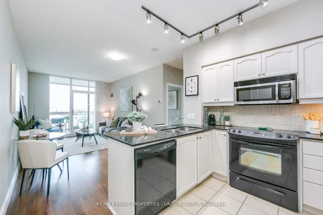 Additional image 8 of 319 Merton St Unit 904