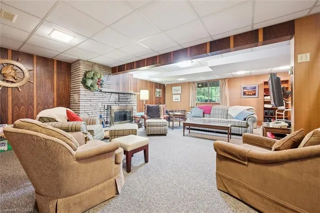 Additional image 9 of 46 Larkspur Cres