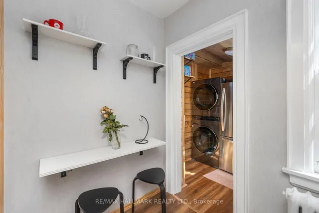 Additional image 16 of 33 Austin Terr