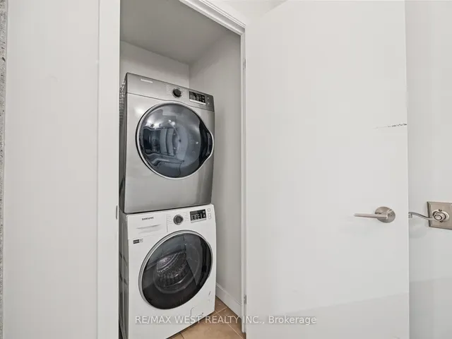 Additional image 20 of 33 Bay St Unit 3104