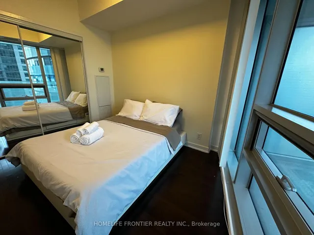 Additional image 8 of 14 York St Unit 2406