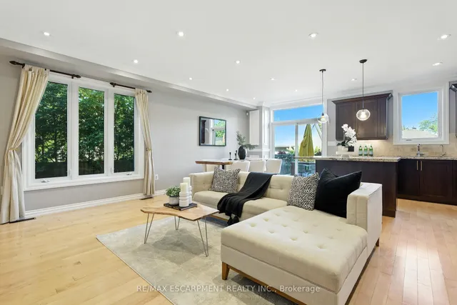 Additional image 11 of 219 Delta St