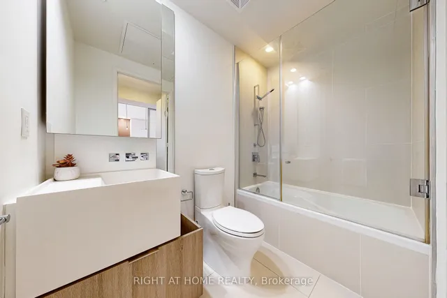 Additional image 23 of 1 Bloor St Unit 3312