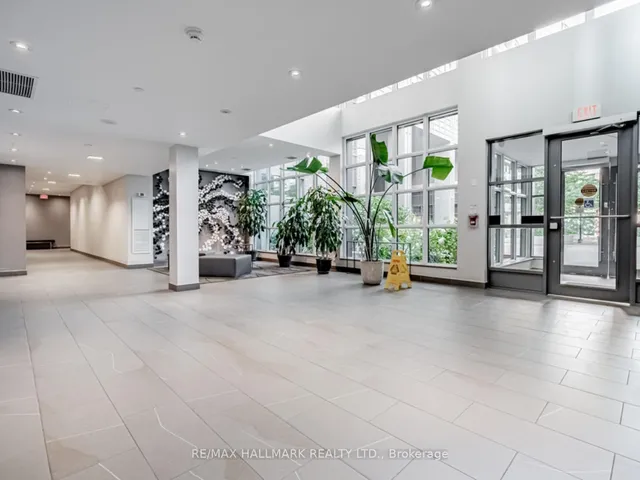 Additional image 27 of 1171 Queen St Unit 1104