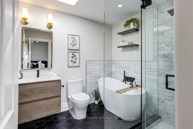 Additional image 34 of 13 Archgate Lane