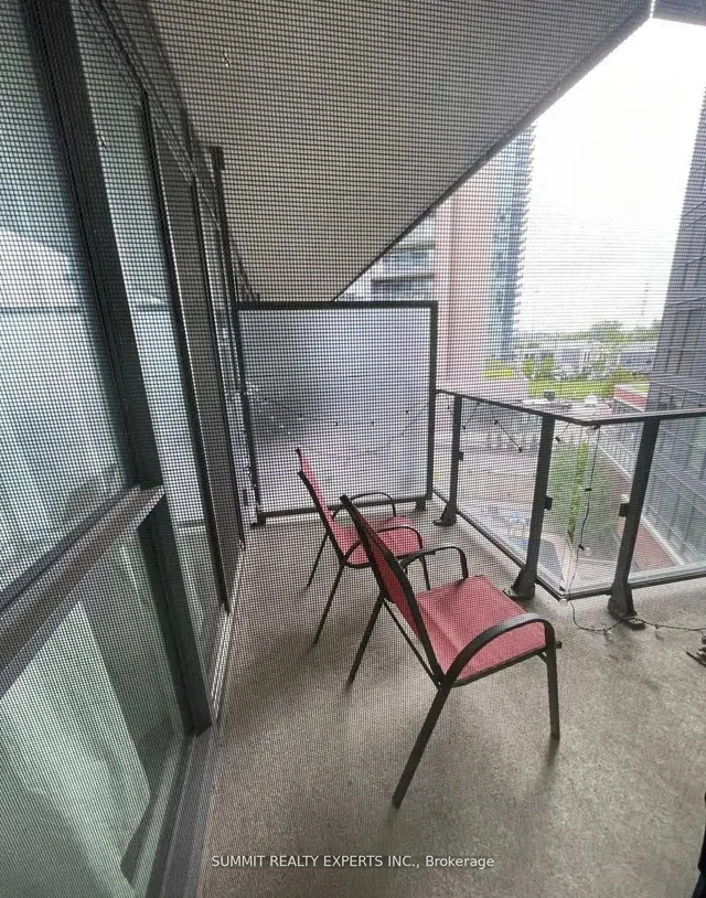 Additional image 12 of 10 parklawn Rd Unit 519