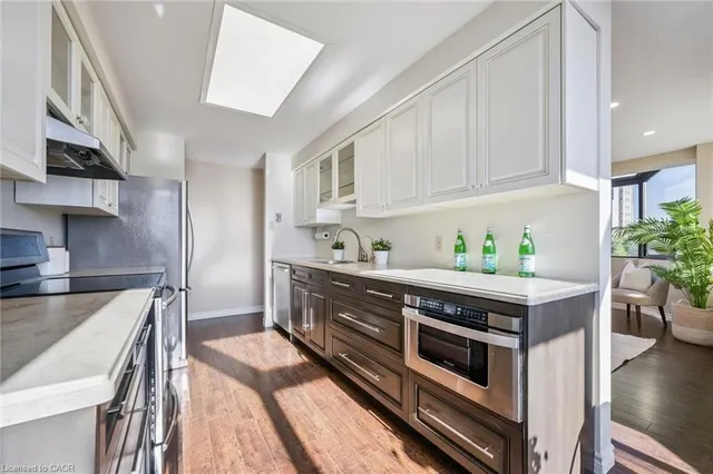 Additional image 13 of 20 Ellen St Unit 610