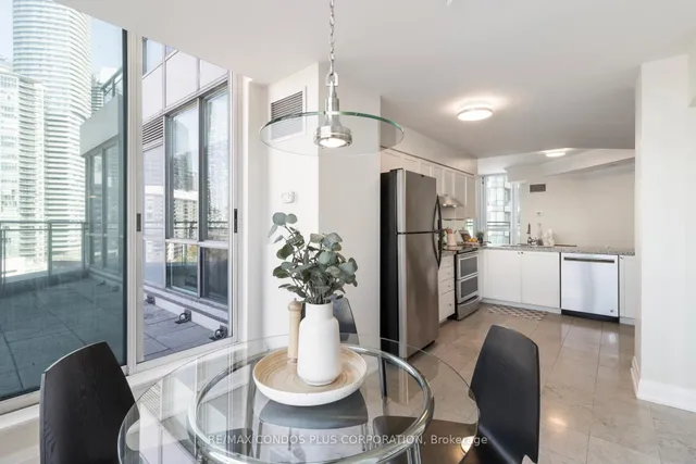 Additional image 27 of 230 Queens Quay Unit 1215