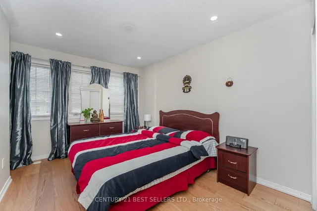 Additional image 33 of 82 Pilkington Dr