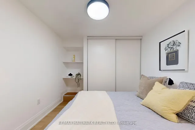 Additional image 31 of 51 Withrow Ave