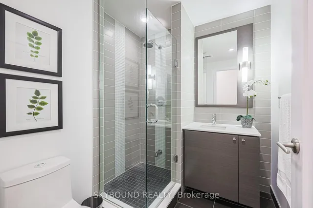 Additional image 35 of 55 Front St Unit 323