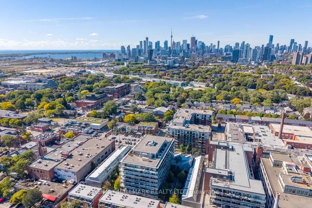 Additional image 32 of 201 Carlaw Ave Unit 239