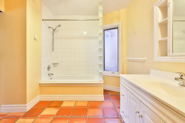 Additional image 28 of 52 Craighurst Ave