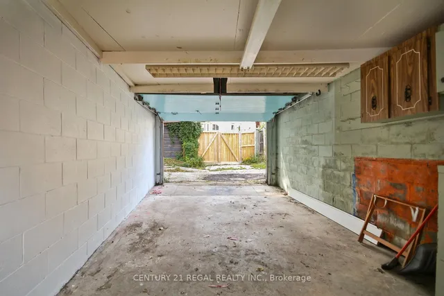 Additional image 42 of 300 Montrose Ave