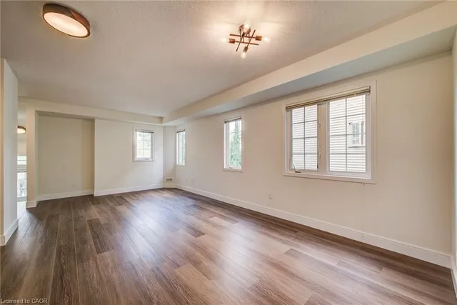 Additional image 10 of 931 Glasgow St Unit 35B