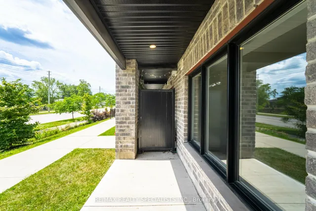 Additional image 5 of 160 Rochefort St Unit B-17