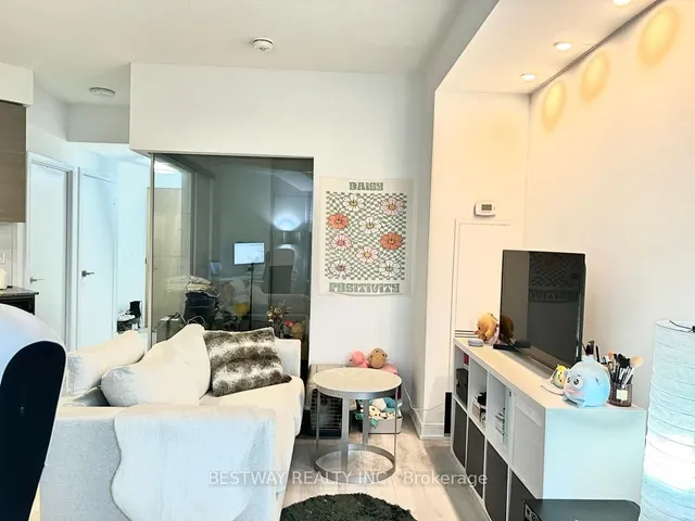 Additional image 8 of 621 Sheppard Ave Unit 355