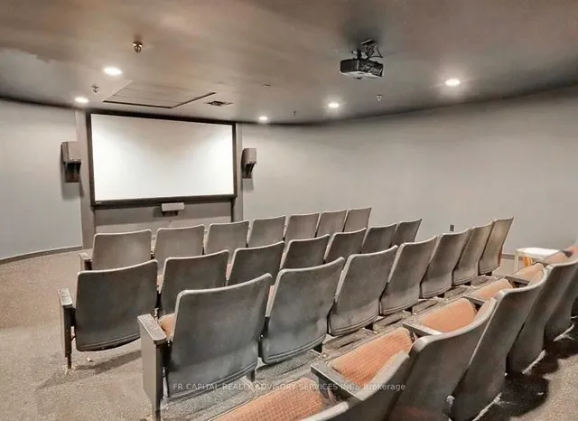 Additional image 19 of 701 King St Unit 813