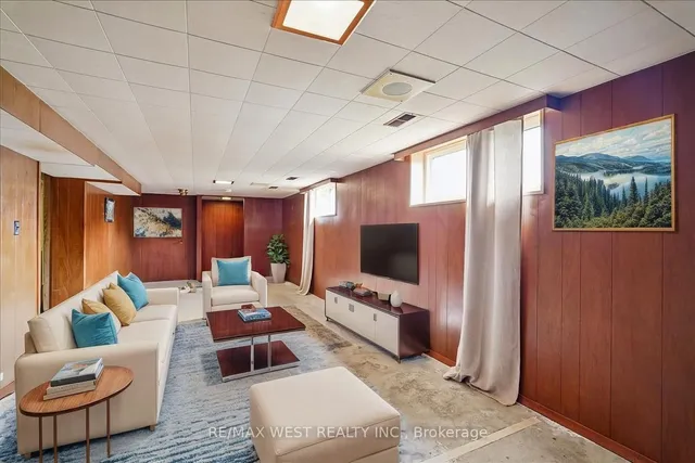 Additional image 6 of 195 Toynbee Tr