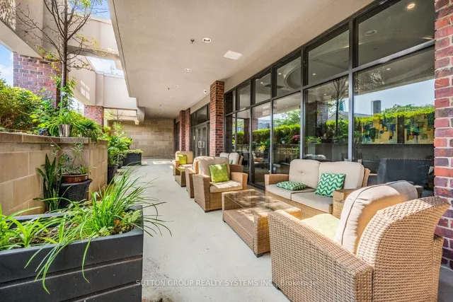 Additional image 28 of 3563 Lake Shore Blvd Unit 212