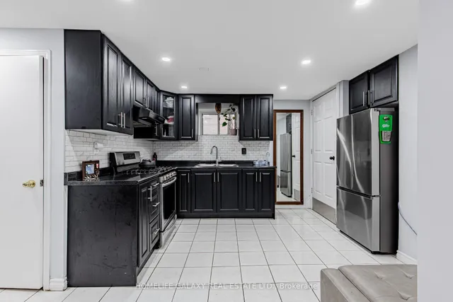 Additional image 20 of 43 Larkhall Ave