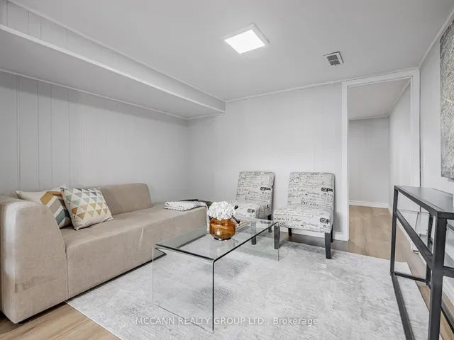 Additional image 27 of 157 1/2 Roslin Ave
