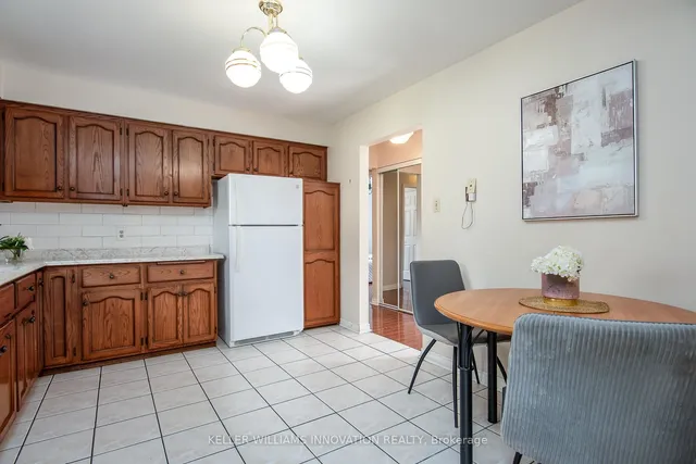 Additional image 17 of 64 Sabrina Cres