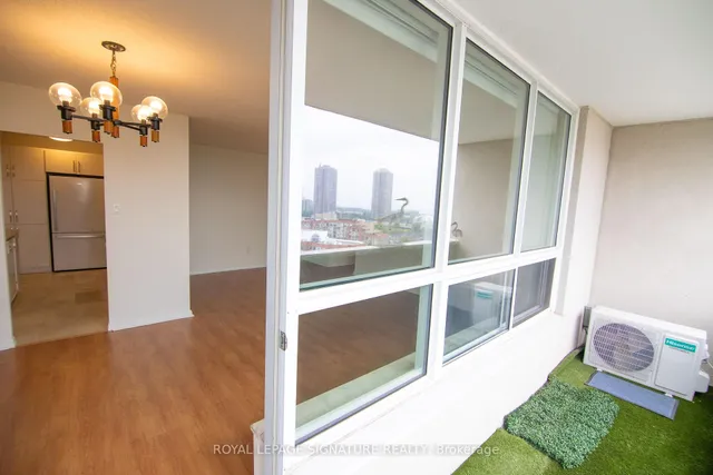 Additional image 20 of 45 Southport St Unit 1611