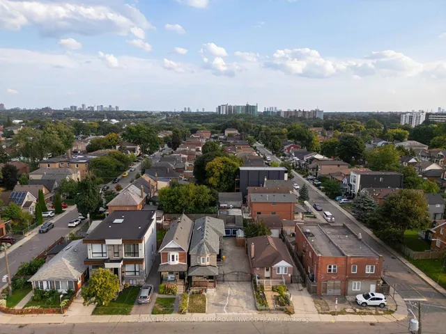 Additional image 40 of 197 Lambton Ave