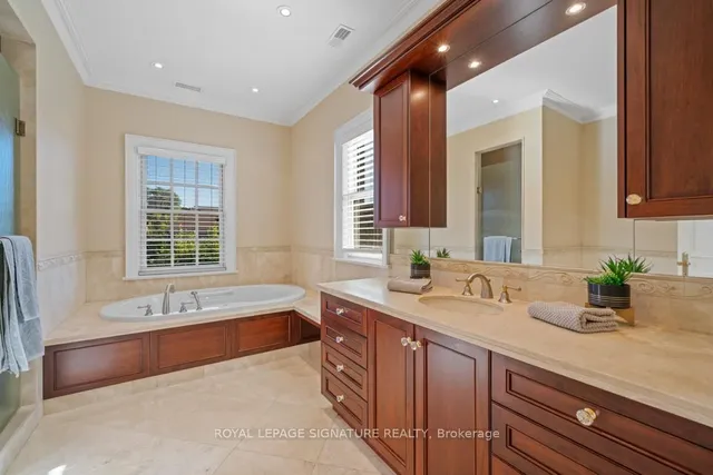 Additional image 14 of 428 Glengrove Ave