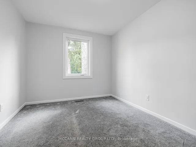 Additional image 20 of 157 1/2 Roslin Ave