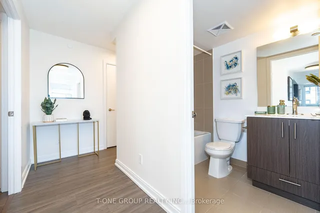 Additional image 19 of 255 Village Green Sq Unit 1003