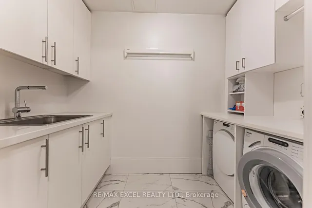 Additional image 40 of 29 Queens Quay Unit Th127