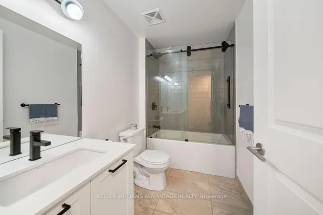 Additional image 11 of 1630 Queen St Unit 421