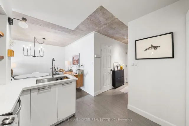 Additional image 15 of 1369 Bloor St Unit 1402