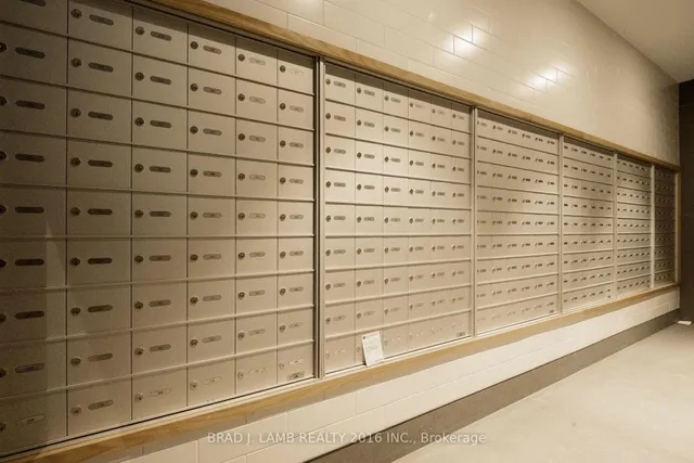 Additional image 46 of 195 McCaul St Unit 1011