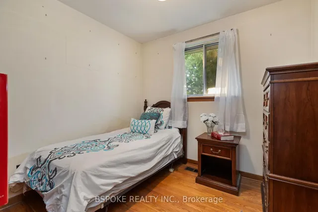 Additional image 16 of 54 Warner Ave