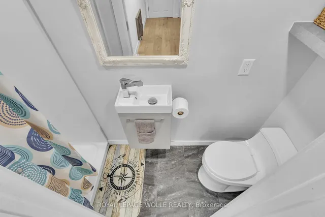 Additional image 28 of 110 Shadeland Cres