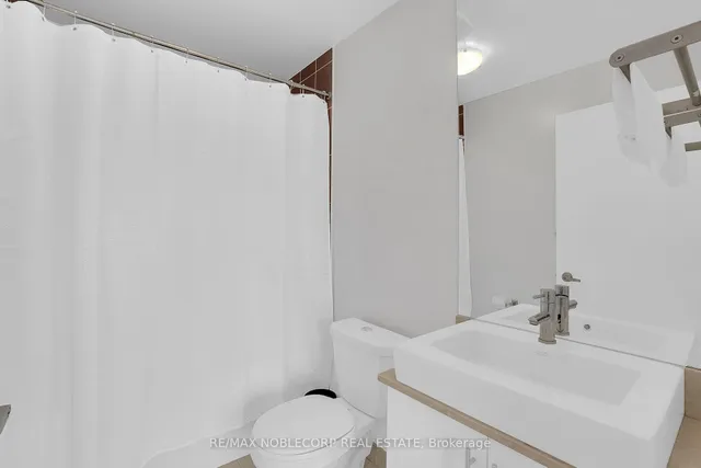 Additional image 12 of 55 Bremner Blvd Unit 4407